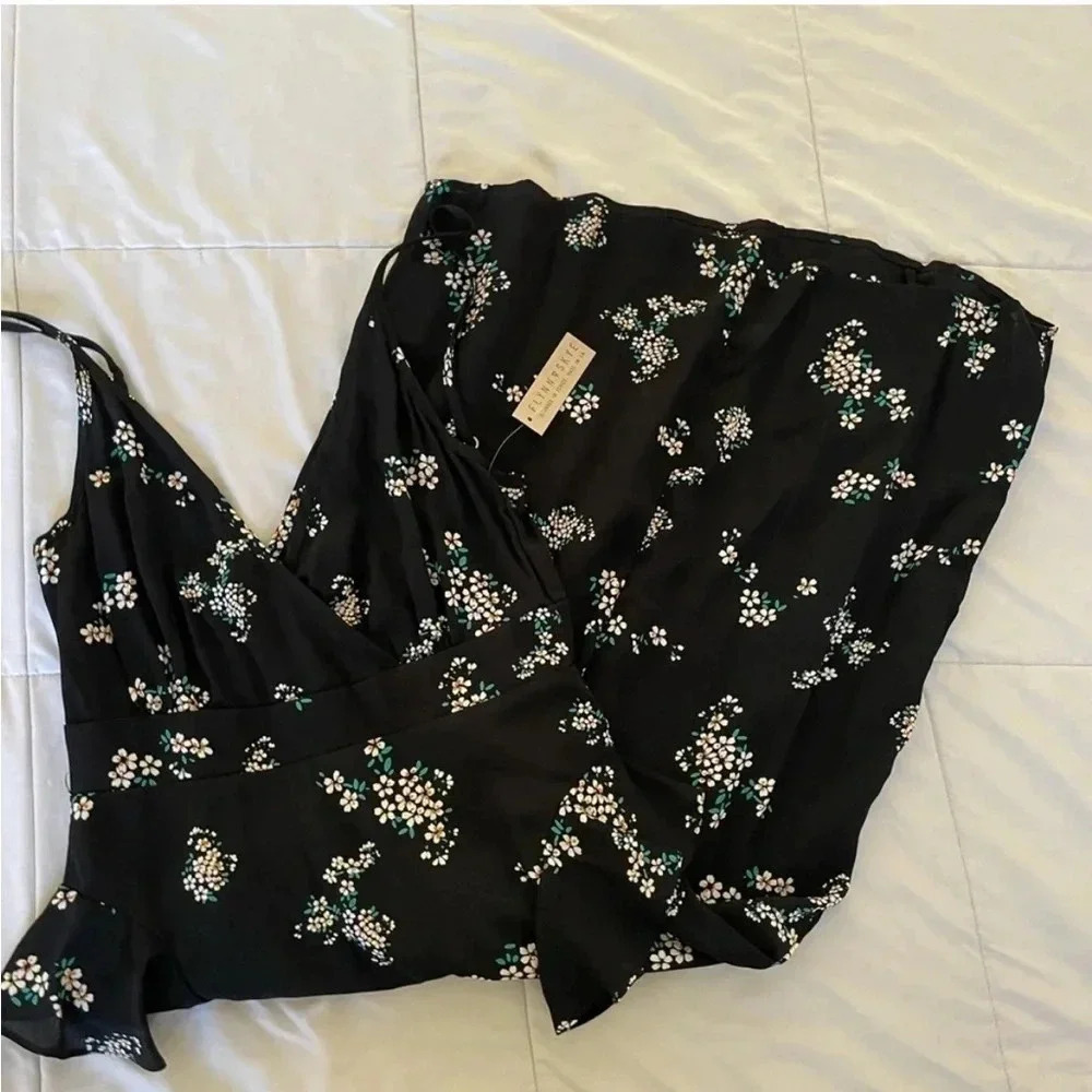 Flynn Skye floral ruffle midi dress